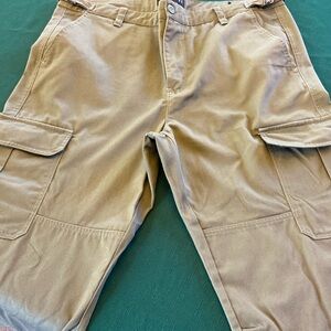 EMPYRE men’s army green pants